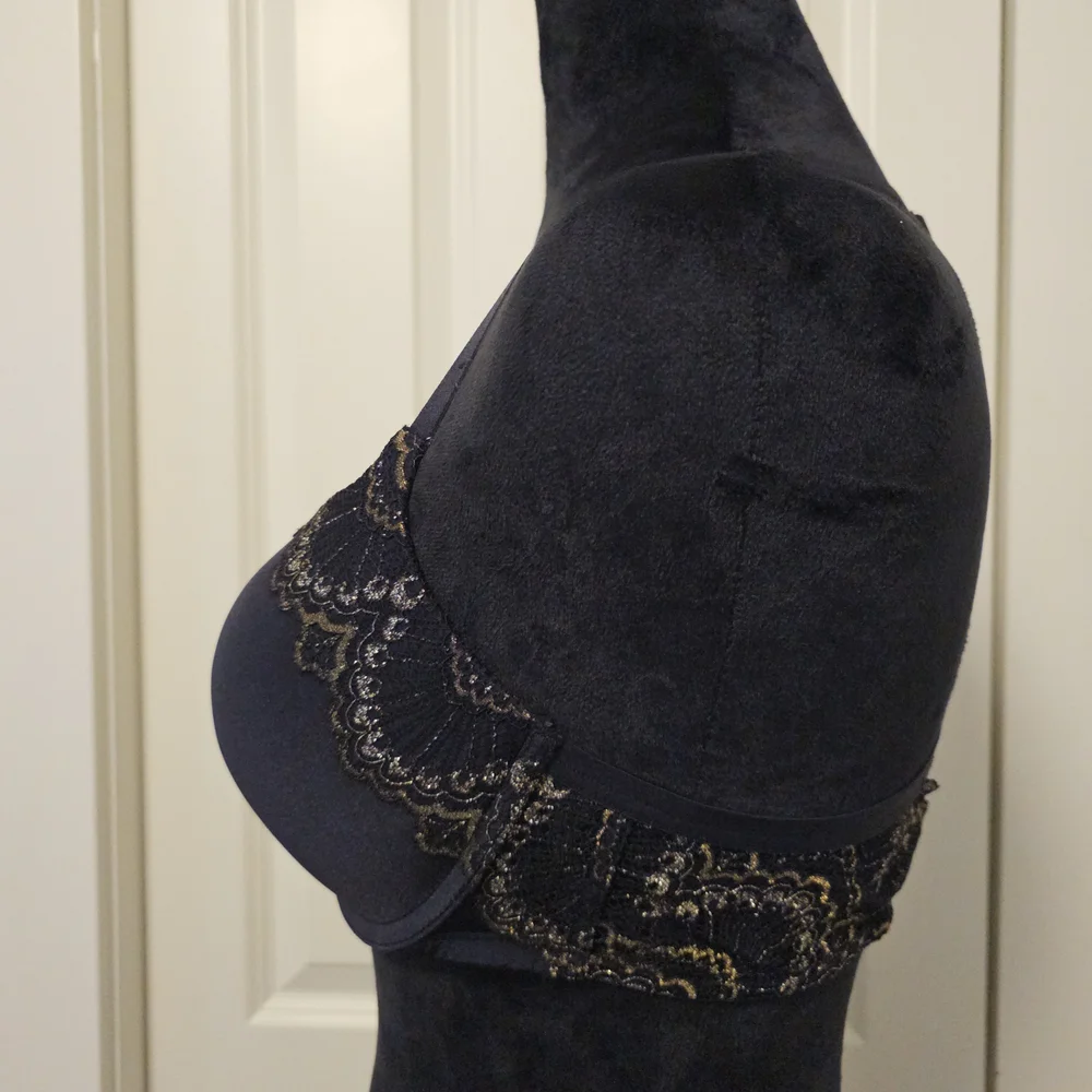 La Senza  Black Bra with Gold Lace Front Closure Racerback SZ 36C - Picture 3 of 11